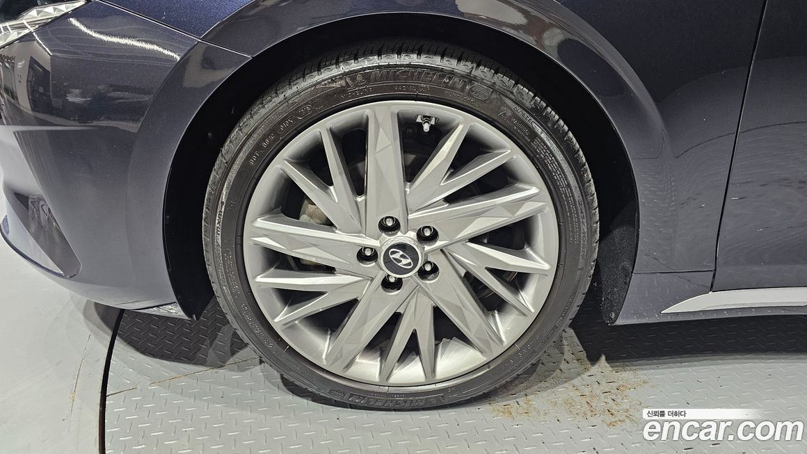 Hyundai Grandeur 2020