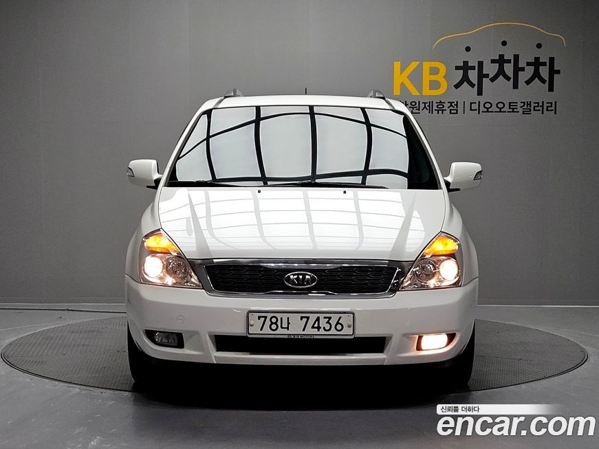 Kia Canival 2012