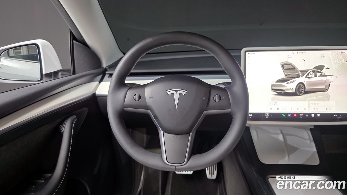 Tesla Model Y 2023