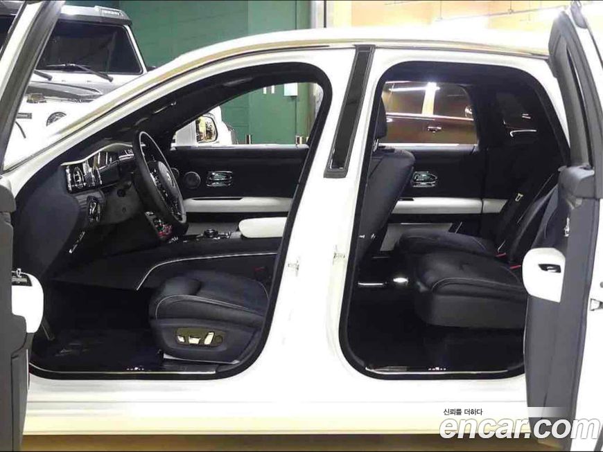 Rolls-Royce Ghost 2023