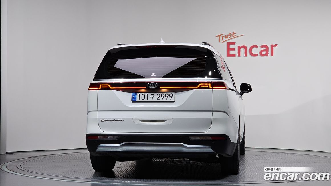 Kia Canival 2021