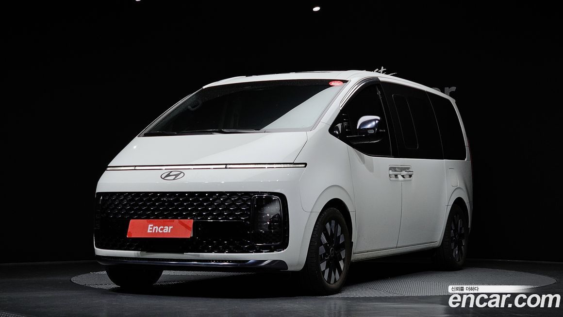 Hyundai Staria 2025