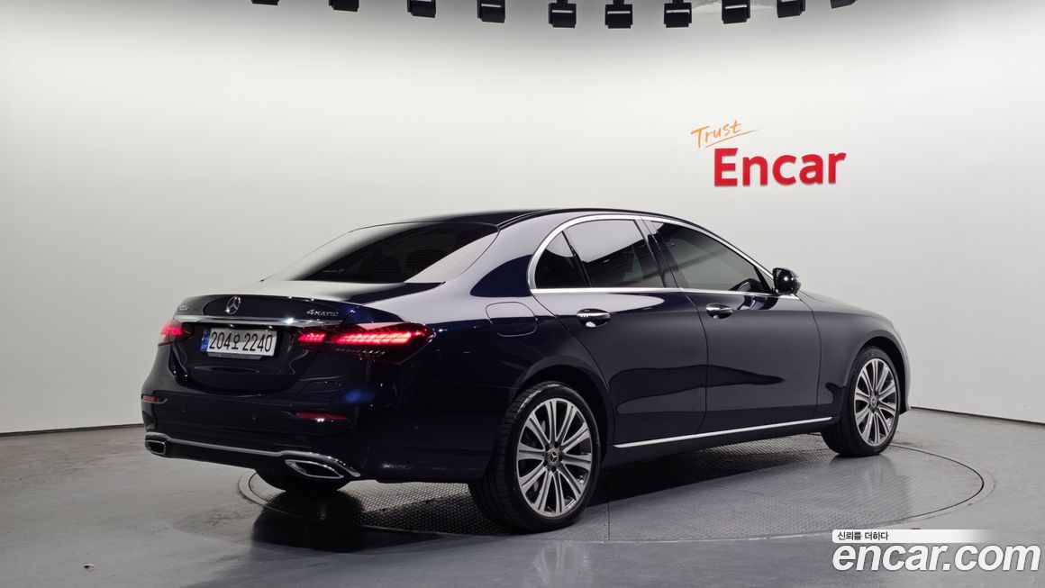 Mercedes-Benz E-Class 2023