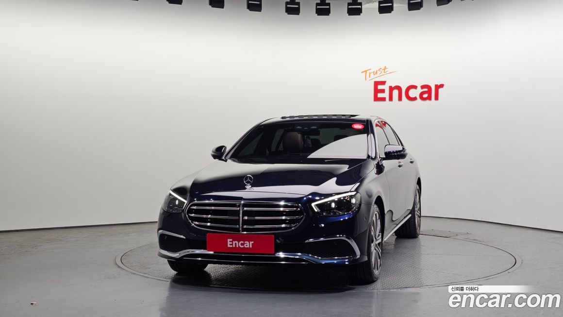 Mercedes-Benz E-Class 2023