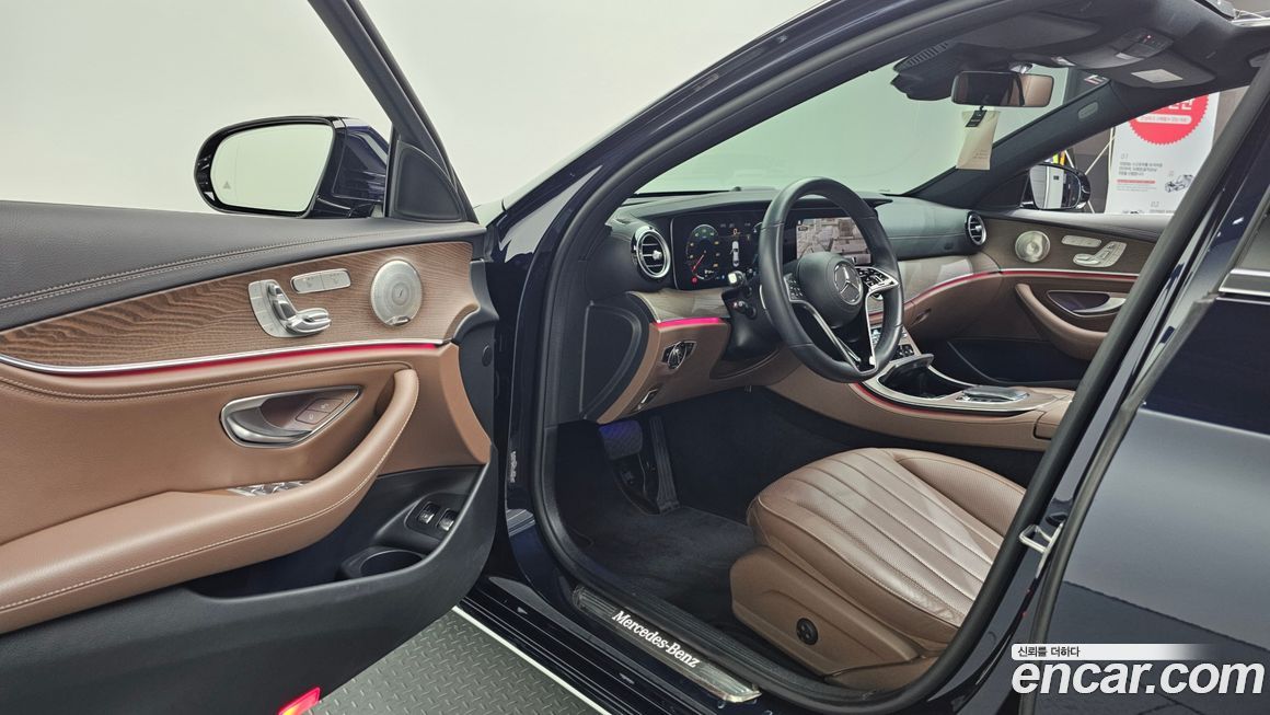 Mercedes-Benz E-Class 2023