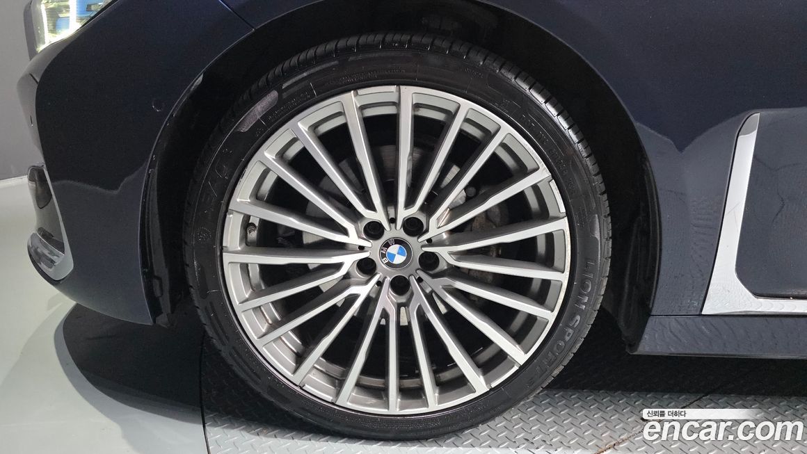 BMW 7-Series 2020