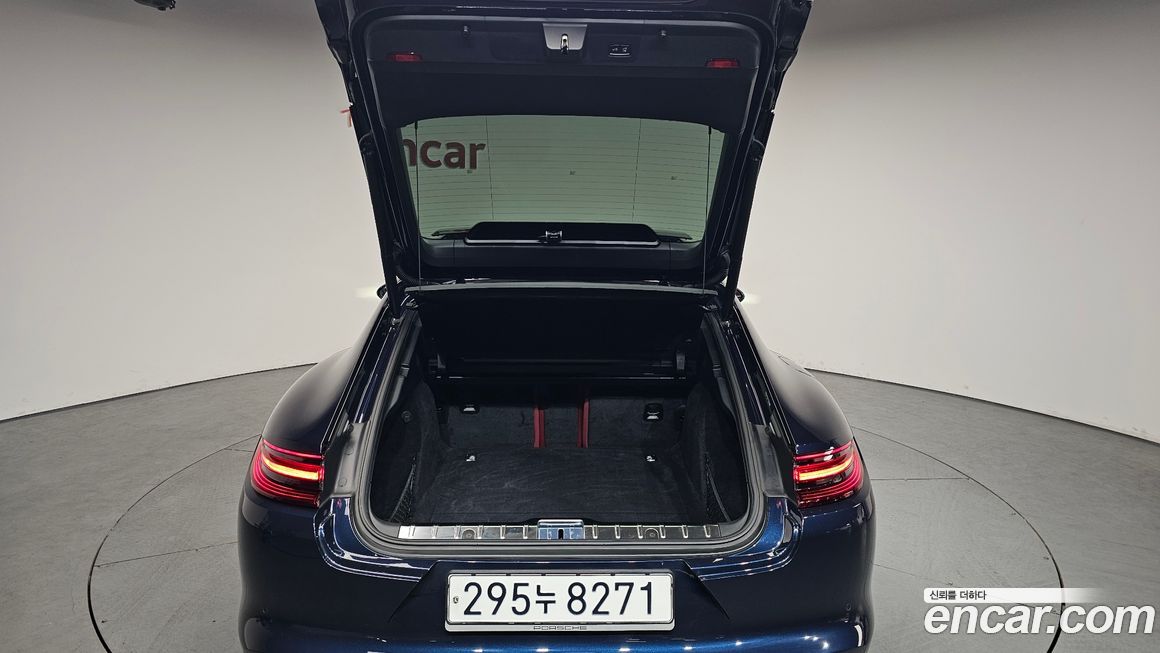 Porsche Panamera 2020