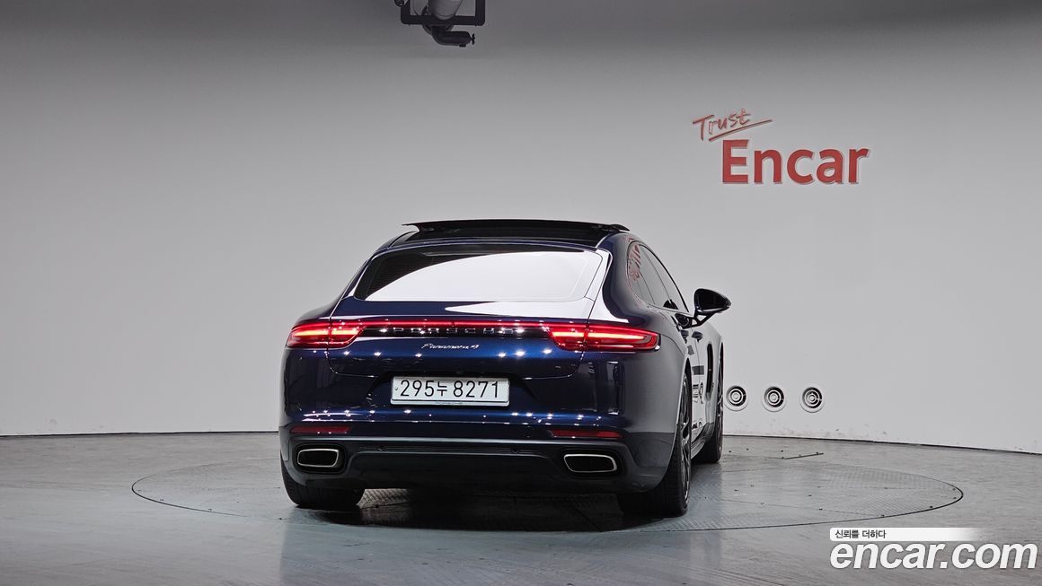 Porsche Panamera 2020