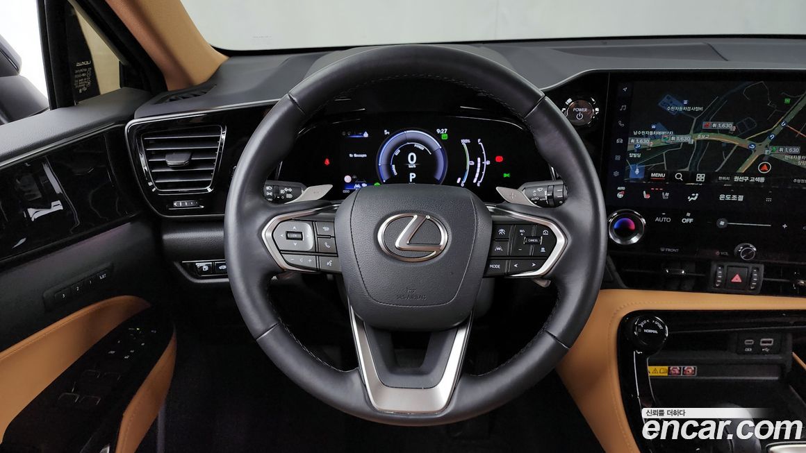 Lexus NX 2025
