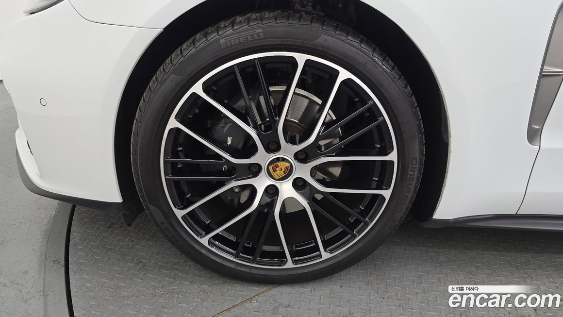 Porsche Panamera 2022