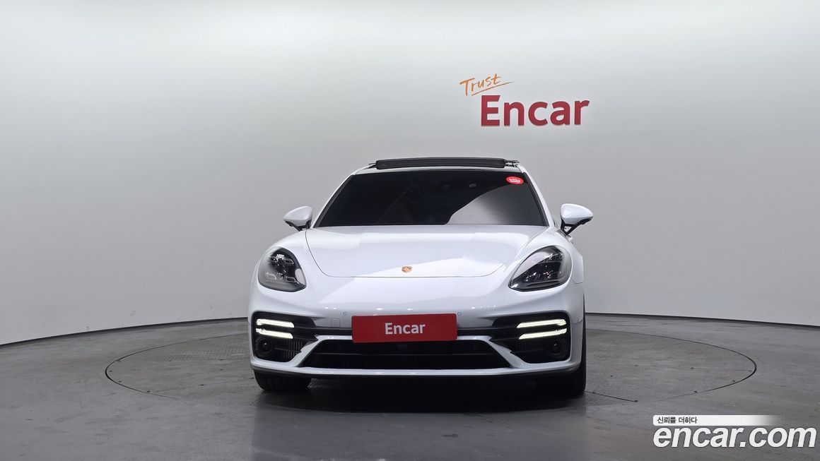 Porsche Panamera 2022