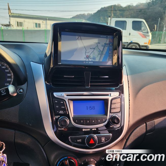 Hyundai Accent 2012