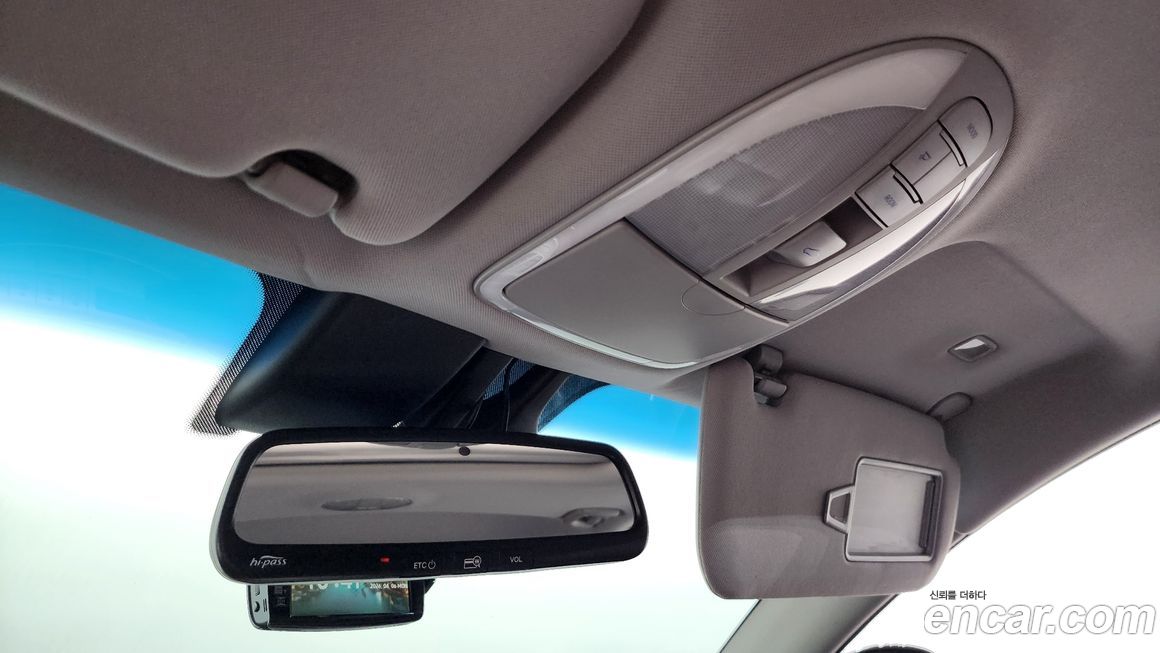 Hyundai Genesis 2012