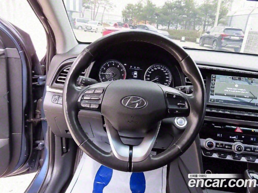 Hyundai AVANTE 2019