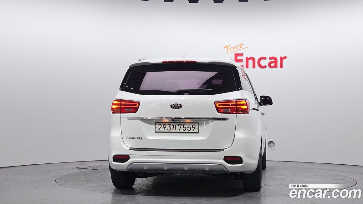 Kia Canival 2019