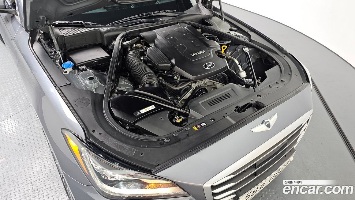 Hyundai Genesis 2015