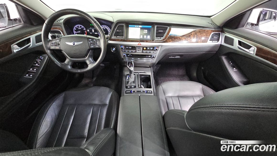 Hyundai Genesis 2016