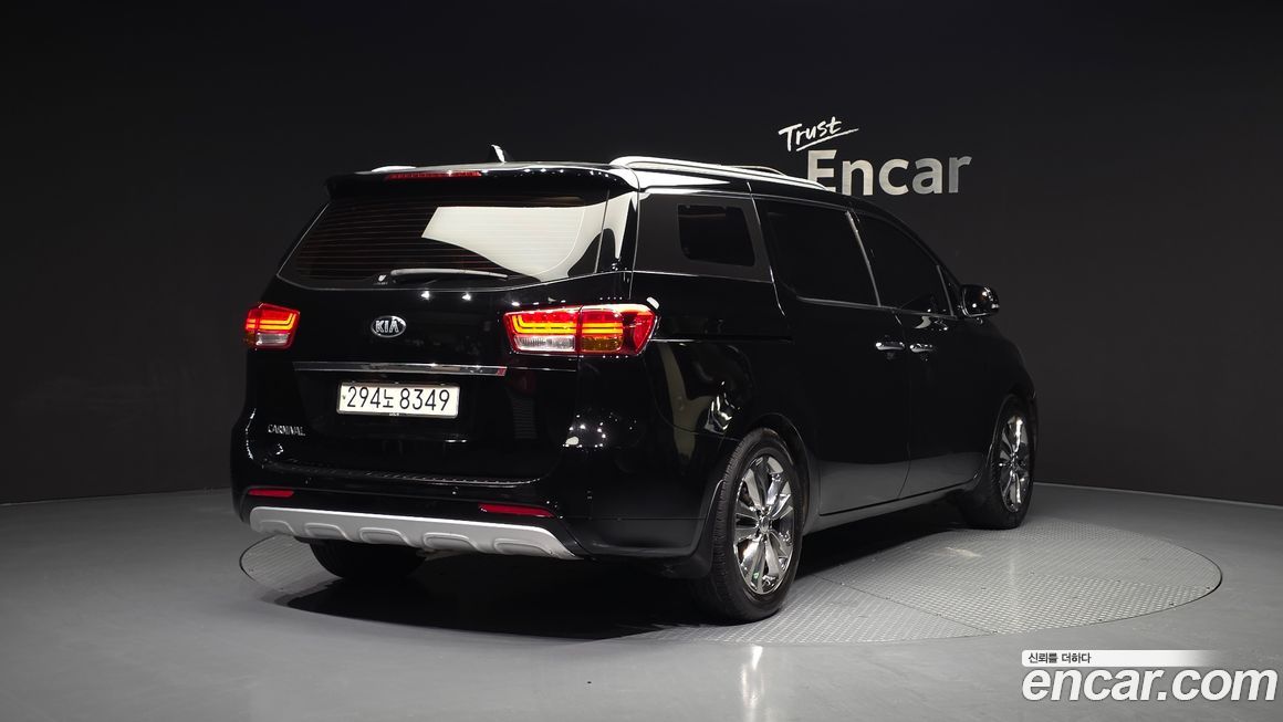 Kia Canival 2018
