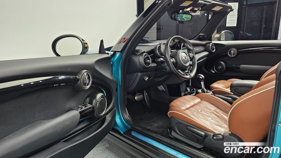 Mini Cooper Convertible 2016