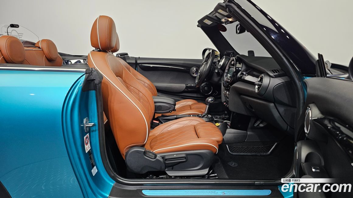 Mini Cooper Convertible 2016