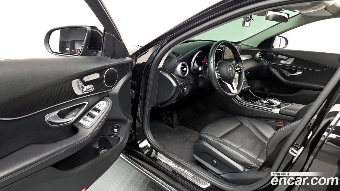 Mercedes-Benz C-Class 2019