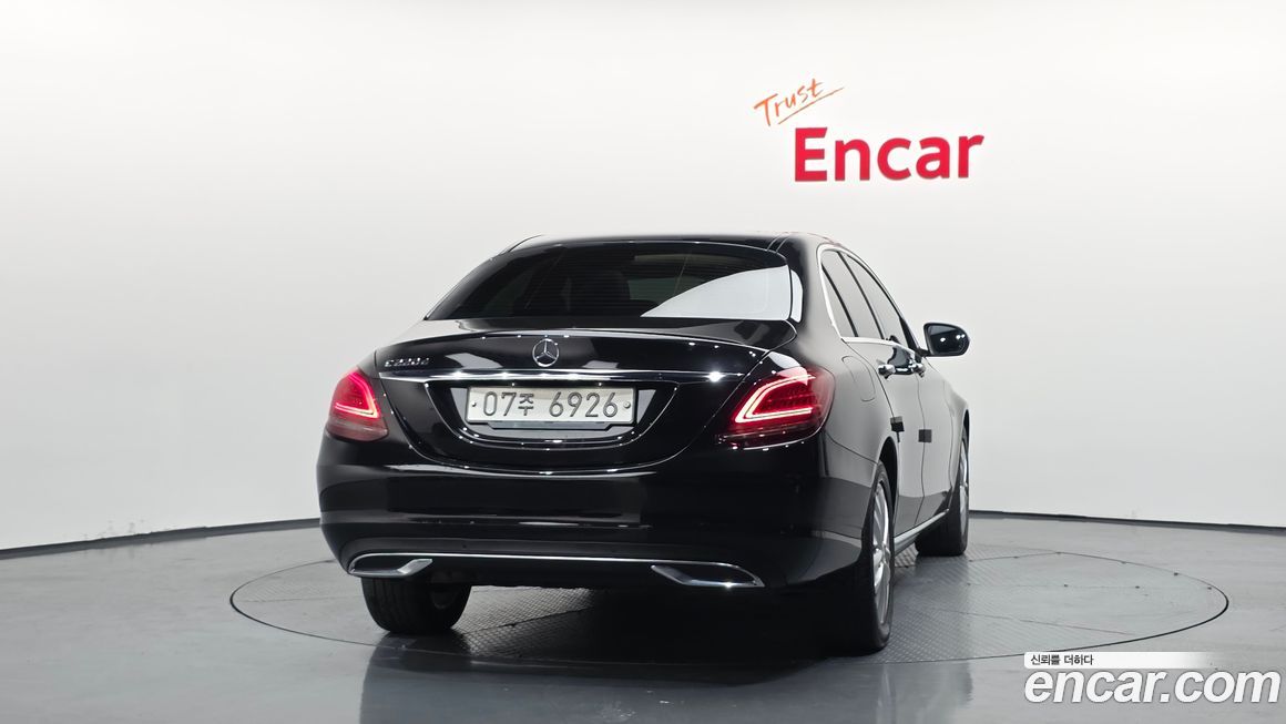 Mercedes-Benz C-Class 2019