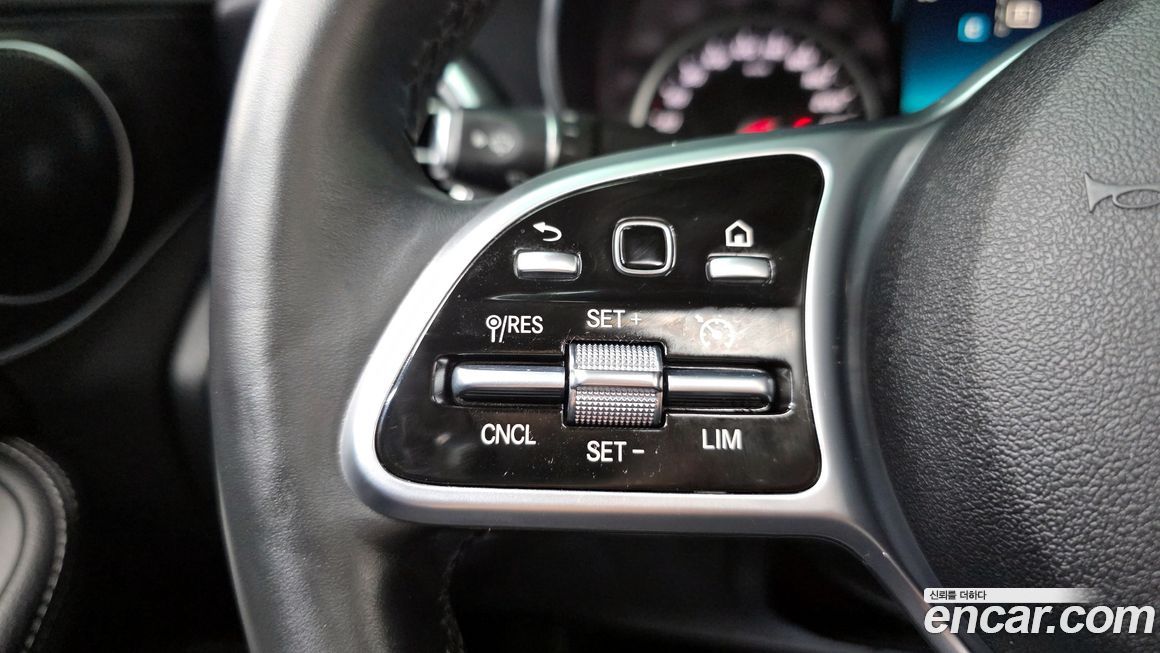 Mercedes-Benz C-Class 2019