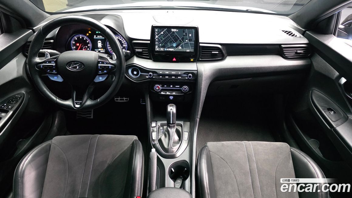 Hyundai Veloster 2021