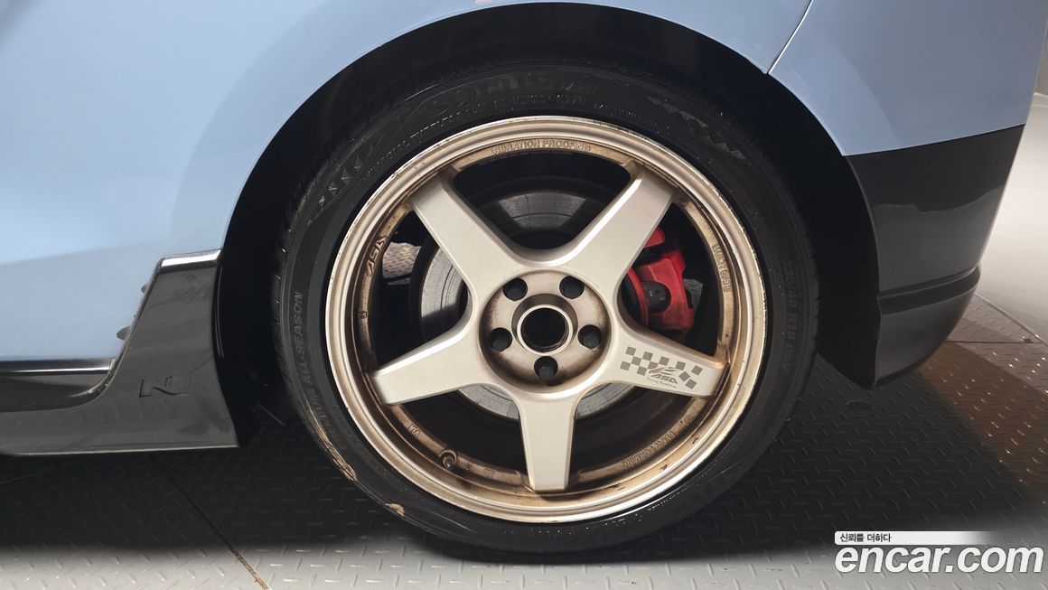 Hyundai Veloster 2021