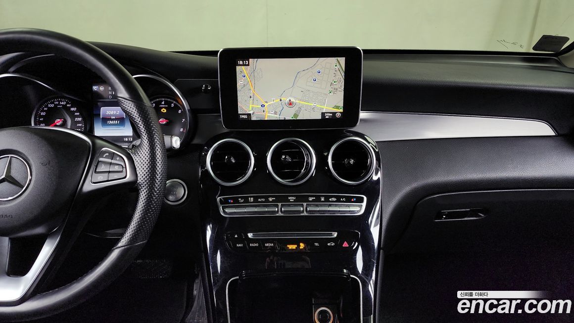 Mercedes-Benz GLC-Class 2019