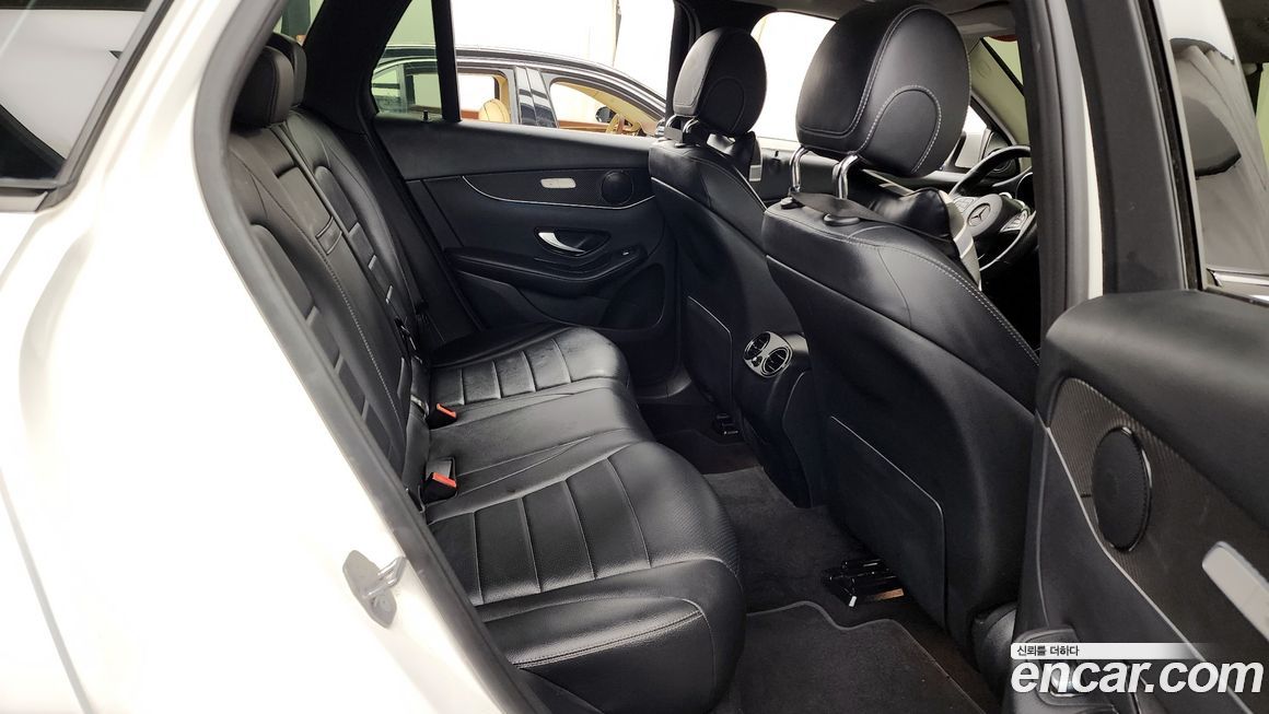 Mercedes-Benz GLC-Class 2019