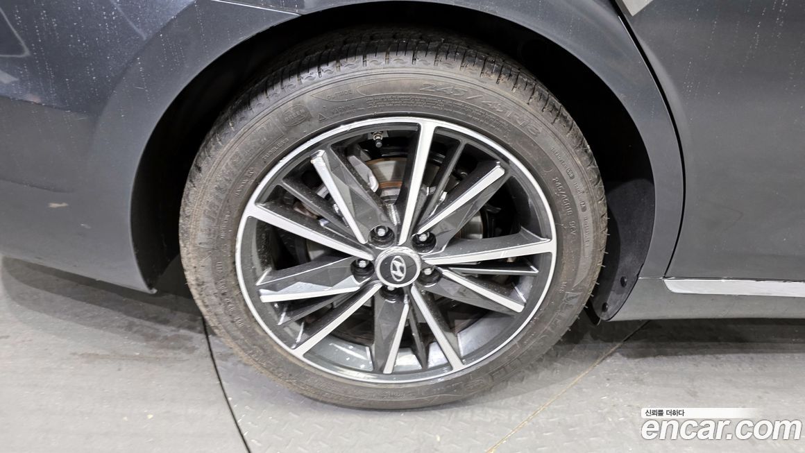 Hyundai Grandeur 2022