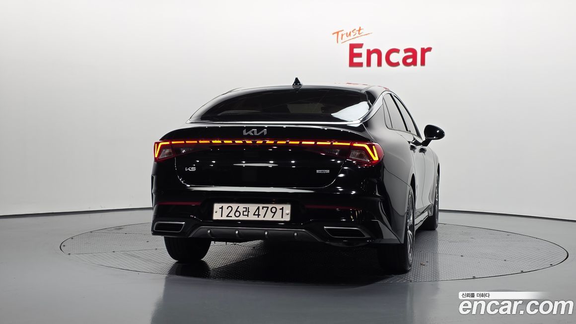 Kia K5 2023