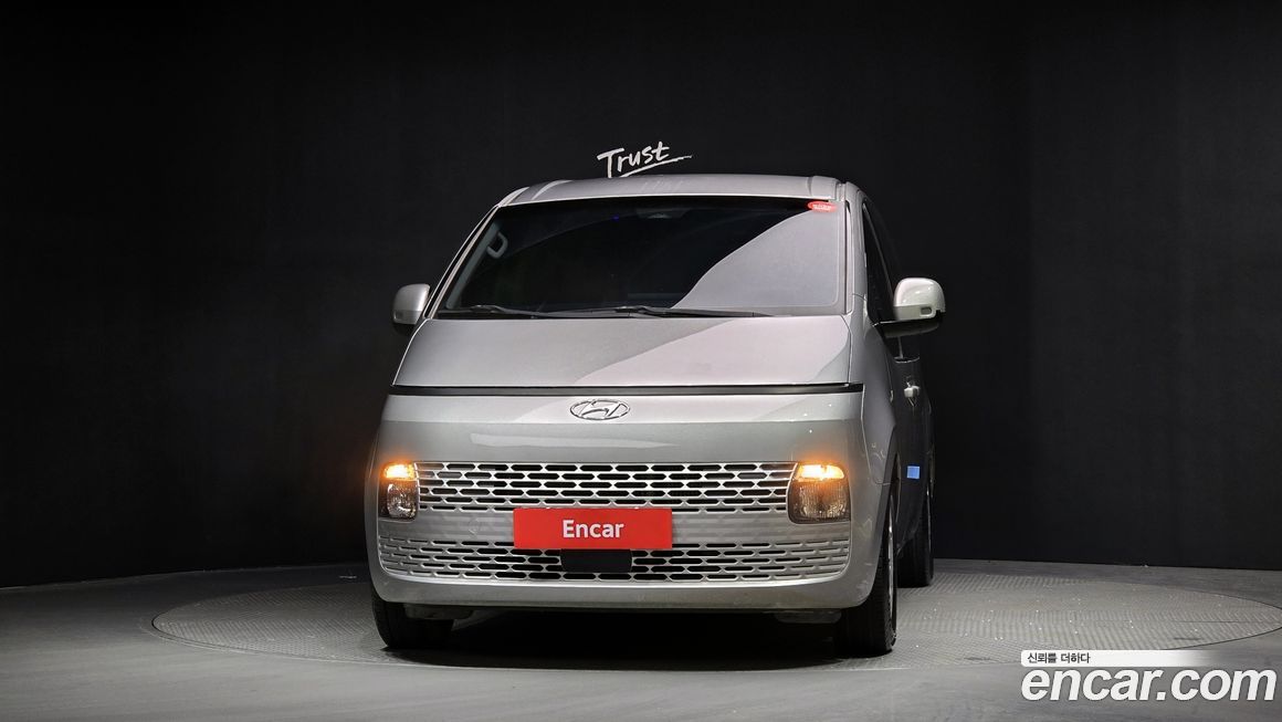 Hyundai Staria 2022