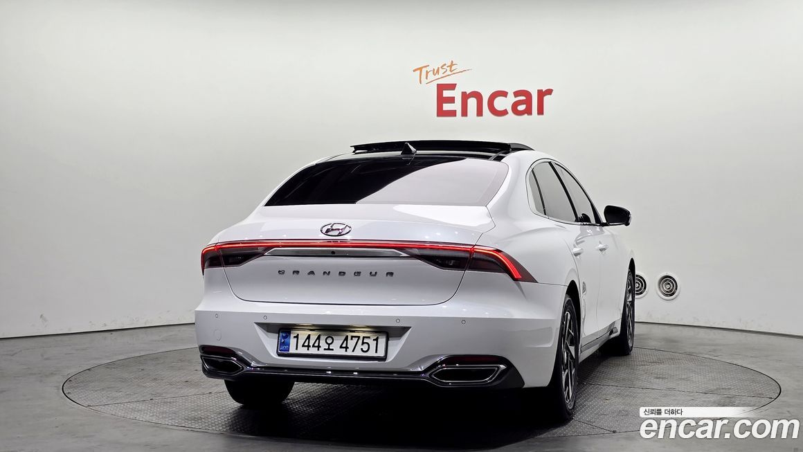 Hyundai Grandeur 2022