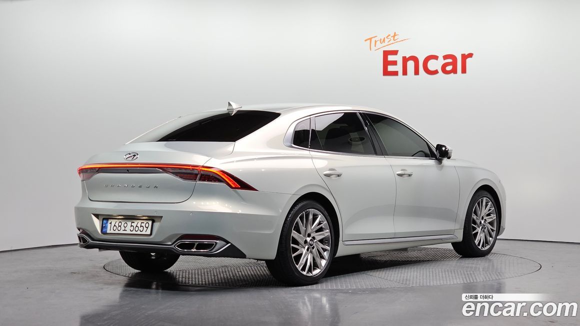 Hyundai Grandeur 2020