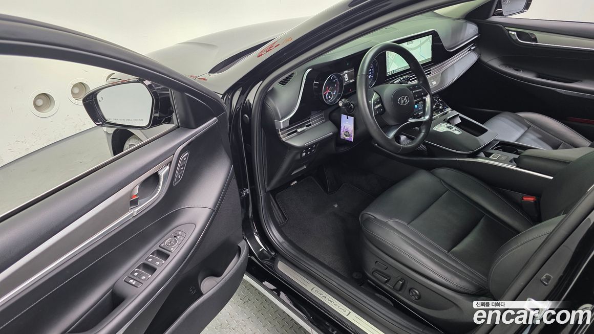 Hyundai Grandeur 2021