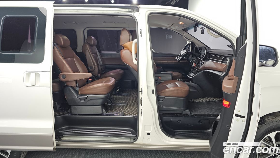 Hyundai Starex 2019
