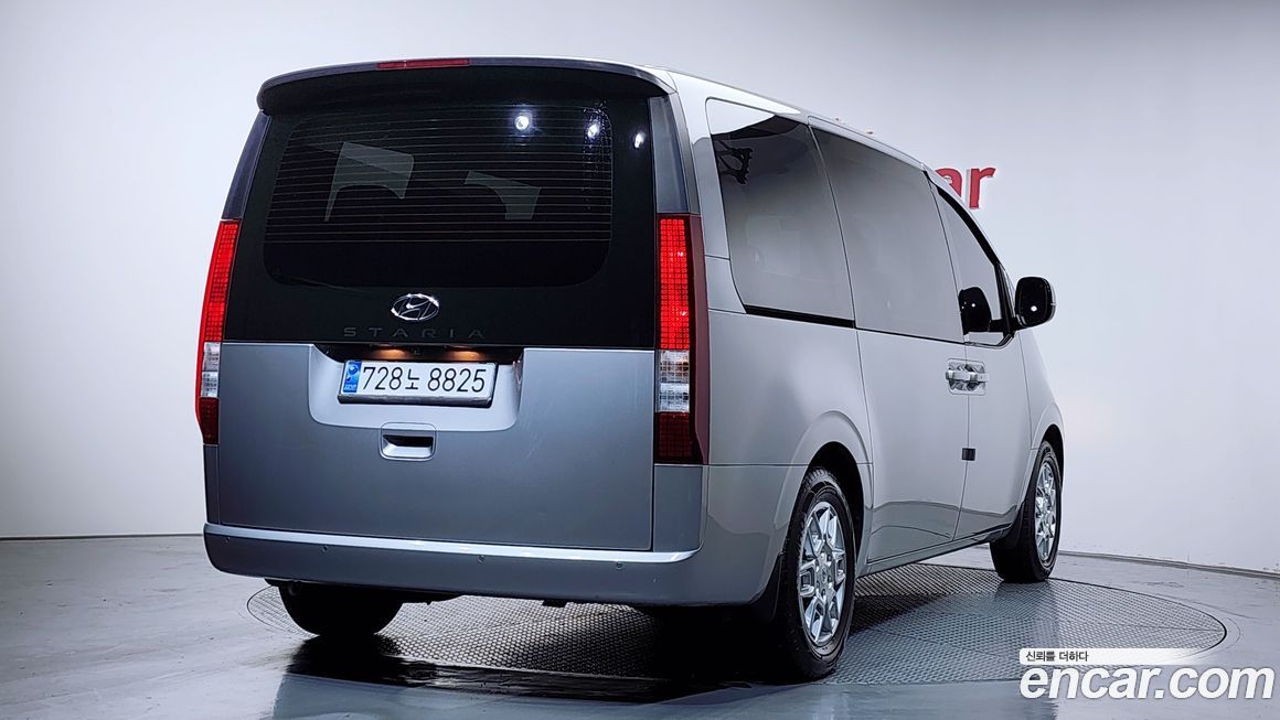Hyundai Staria 2022