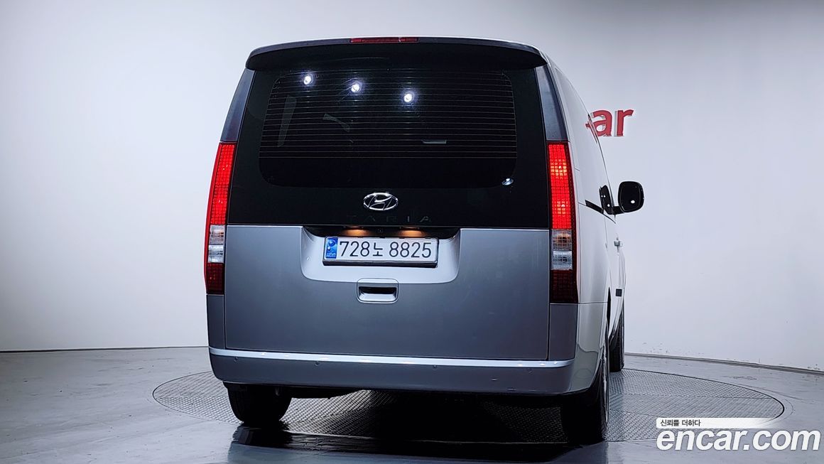 Hyundai Staria 2022