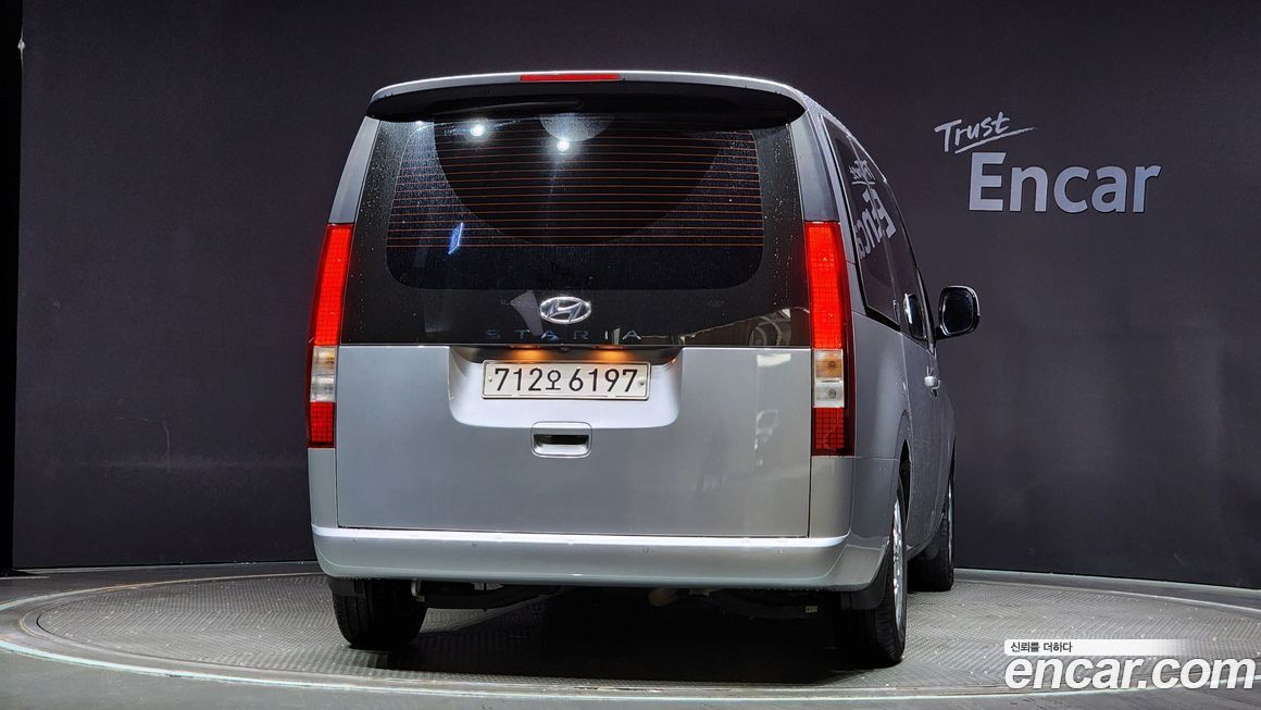 Hyundai Staria 2022