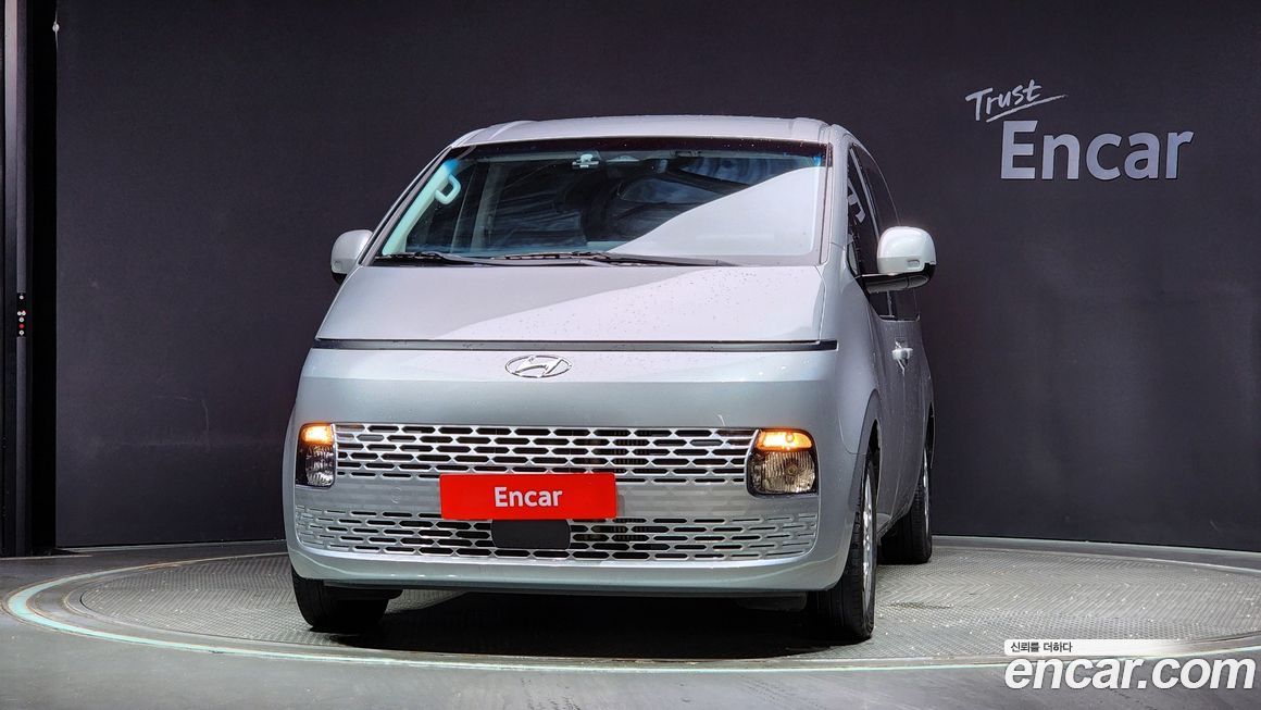 Hyundai Staria 2022