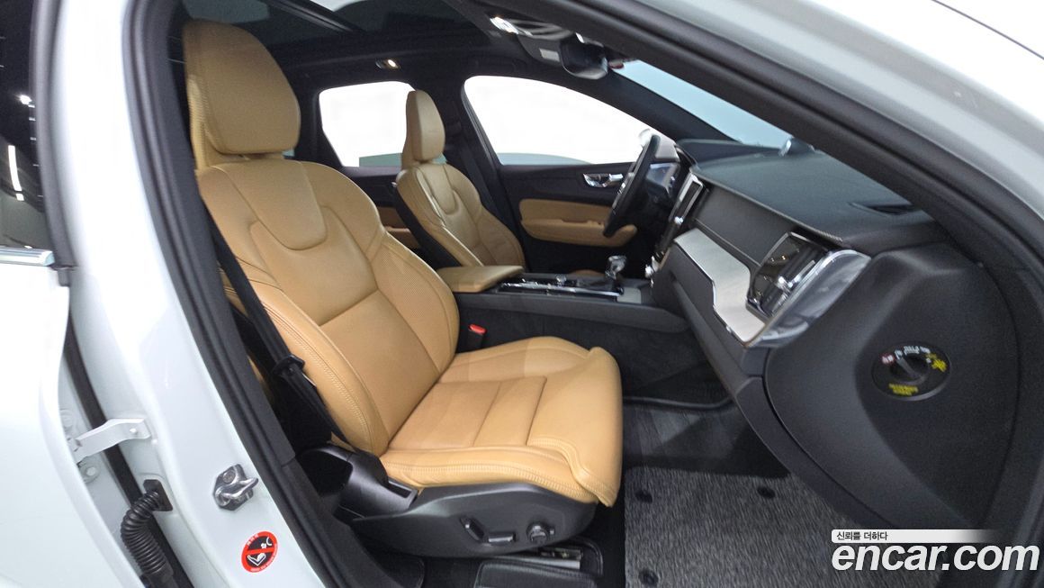 Volvo XC60 2019