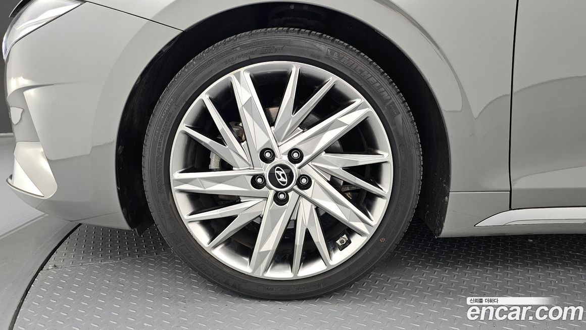 Hyundai Grandeur 2020