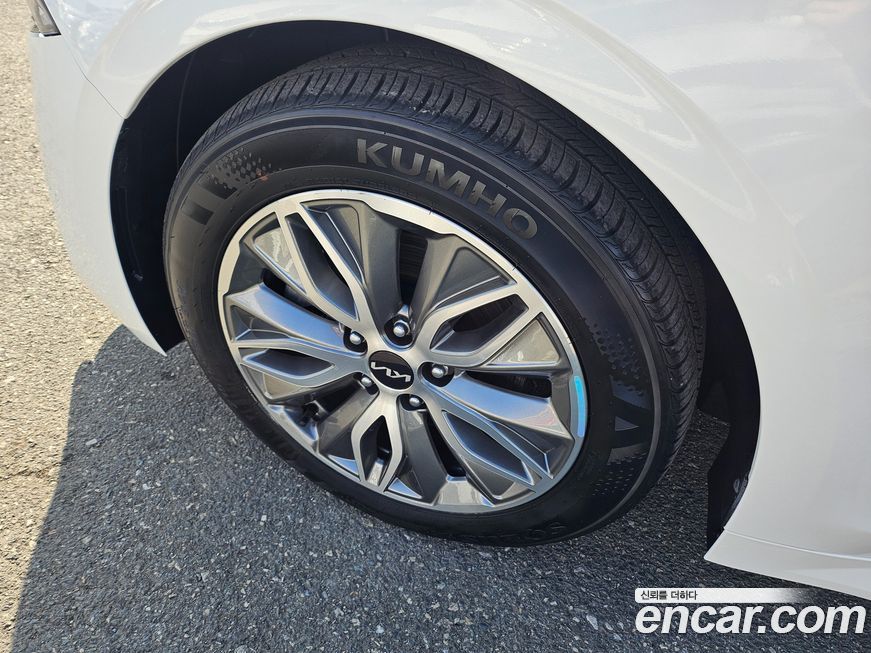 Kia K5 2023