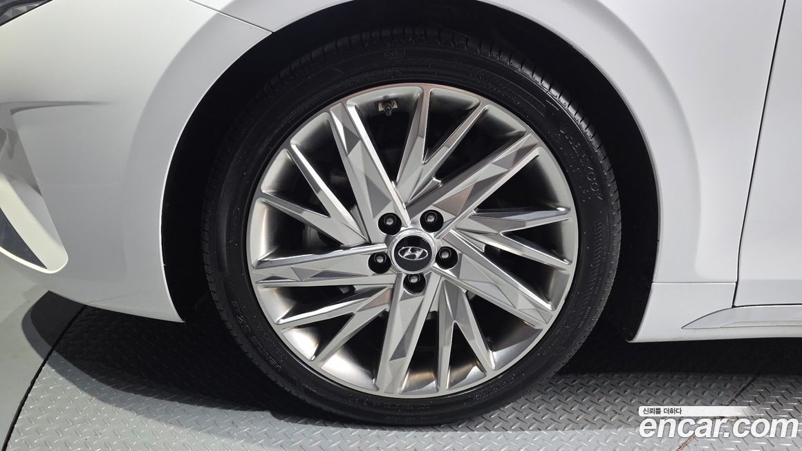 Hyundai Grandeur 2021