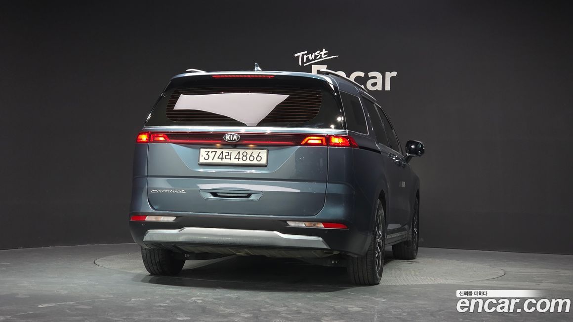 Kia Canival 2021