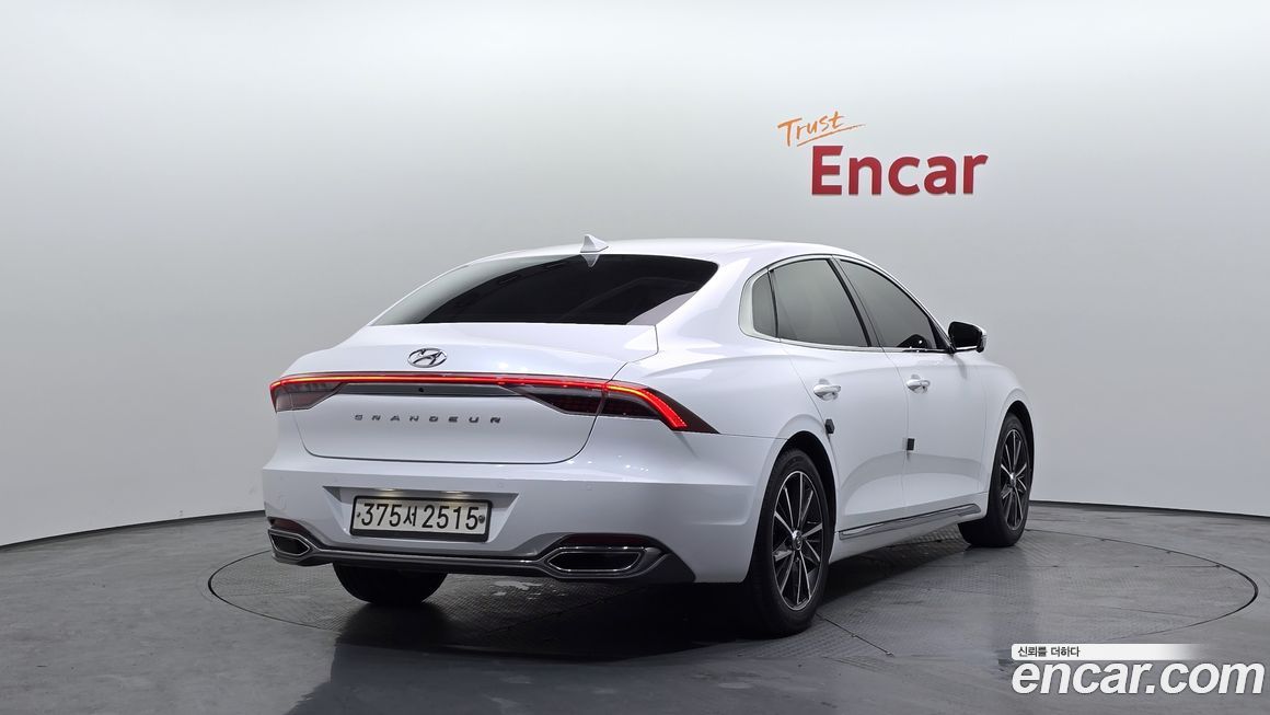 Hyundai Grandeur 2022