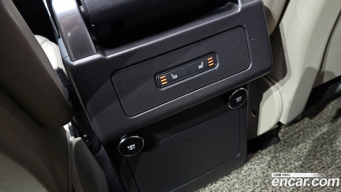 Land Rover Discovery 2018