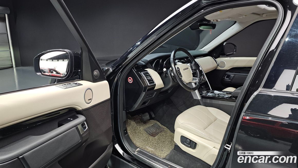 Land Rover Discovery 2018